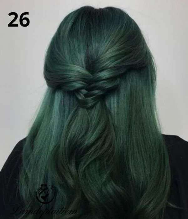 tóc màu xanh rêu