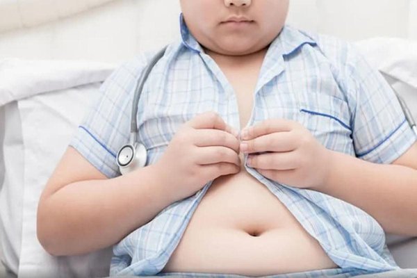 nhiều phụ huynh quan tâm cách giảm cân cho trẻ